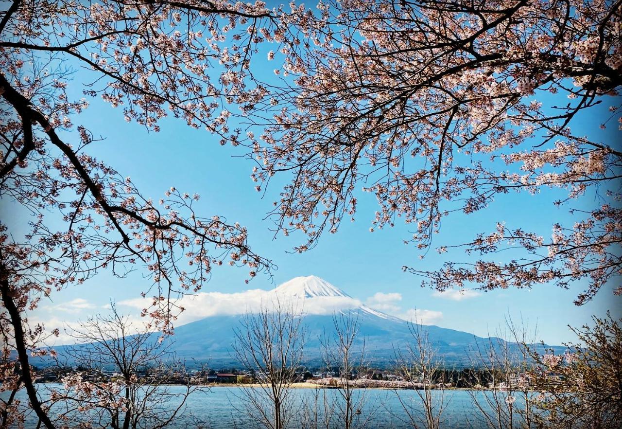 Mt Fuji Glamping Tourist Villa Kawaguchiko Фуджикавагучико Екстериор снимка